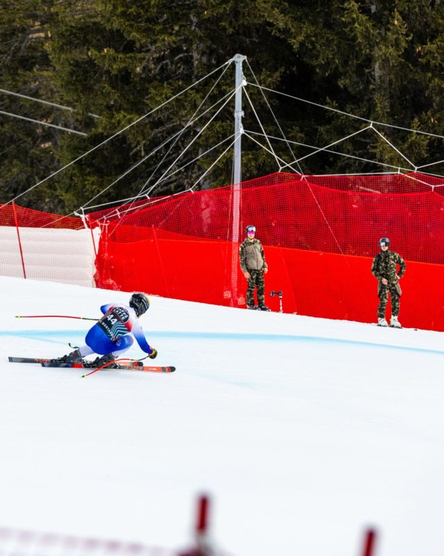 💪 Bon à savoir: Des militaires de différentes formations, dont la cp eng cdmt PdG, ont partagé leurs compétences lors de la Coupe du monde de ski à Crans-Montana. Merci beaucoup pour votre formidable engagement et contribution en faveur du sport!
.
💪 Gut zu wissen: Armeeangehörige verschiedener Einheiten, darunter der Einsatzkompanie Stab Kdo PdG haben ihre Fähigkeiten am Ski-Weltcup in Crans-Montana unter Beweis gestellt. Vielen Dank für euer grossartiges Engagement und Beitrag für den Sport!

📷 Flavio Battaglini

#patrouilledesglaciers #pdg2026 #pdg #swissarmy #switzerland #valais #wallis #zermatt #arolla #verbier #skimo #clubalpinsuisse #ensembleaucoeurdeleffort #cransmontana